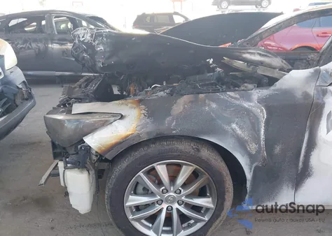 2015 Infiniti Q50 Premium z USA, uszkodzony, nr VIN JN1BV7AP4FM331473